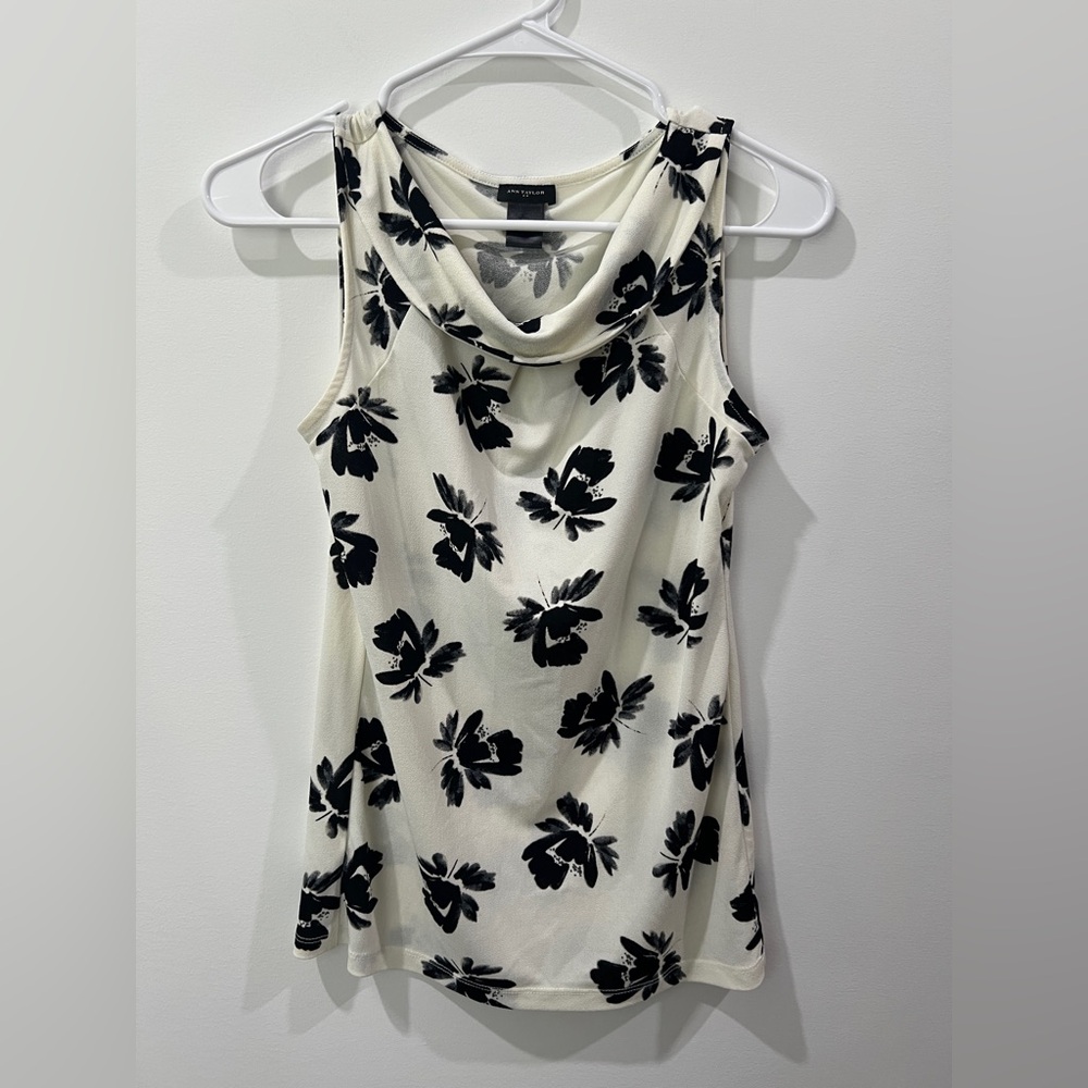 Ann Taylor Black and White Floral Sleeveless Tank
